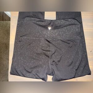 Old Navy Active Black leopard High-Rise capri Leggings